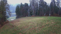 Prostřední část sjezdovky a snowpark