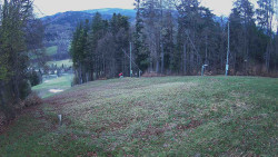 Prostřední část sjezdovky a snowpark