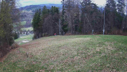 Prostřední část sjezdovky a snowpark