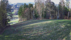 Prostřední část sjezdovky a snowpark