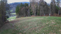 Prostřední část sjezdovky a snowpark