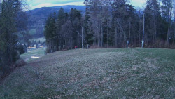 Prostřední část sjezdovky a snowpark