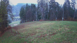 Prostřední část sjezdovky a snowpark