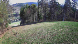 Prostřední část sjezdovky a snowpark