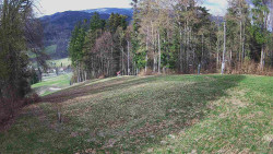 Prostřední část sjezdovky a snowpark
