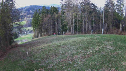 Prostřední část sjezdovky a snowpark