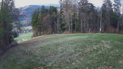 Prostřední část sjezdovky a snowpark