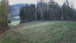 Prostřední část sjezdovky a snowpark