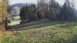 Prostřední část sjezdovky a snowpark