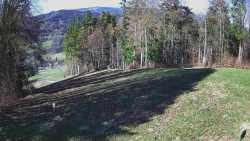 Prostřední část sjezdovky a snowpark