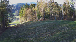 Prostřední část sjezdovky a snowpark