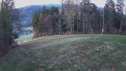 Prostřední část sjezdovky a snowpark