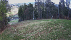 Prostřední část sjezdovky a snowpark