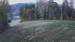 Prostřední část sjezdovky a snowpark