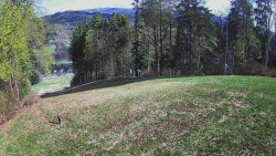 Prostřední část sjezdovky a snowpark