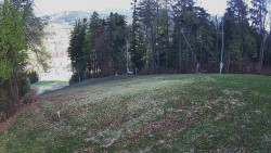 Prostřední část sjezdovky a snowpark