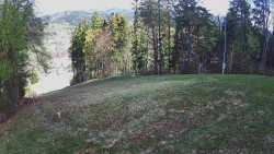 Prostřední část sjezdovky a snowpark