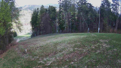 Prostřední část sjezdovky a snowpark