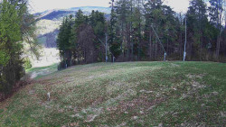 Prostřední část sjezdovky a snowpark