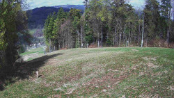 Prostřední část sjezdovky a snowpark