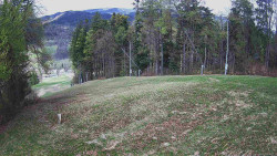 Prostřední část sjezdovky a snowpark