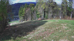 Prostřední část sjezdovky a snowpark