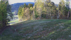 Prostřední část sjezdovky a snowpark