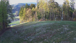 Prostřední část sjezdovky a snowpark