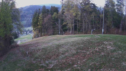 Prostřední část sjezdovky a snowpark