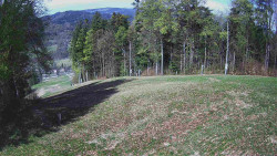 Prostřední část sjezdovky a snowpark