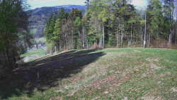 Prostřední část sjezdovky a snowpark