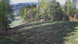 Prostřední část sjezdovky a snowpark