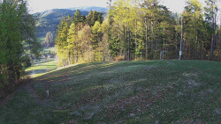 Prostřední část sjezdovky a snowpark