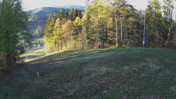Prostřední část sjezdovky a snowpark