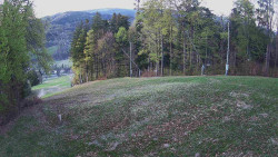 Prostřední část sjezdovky a snowpark