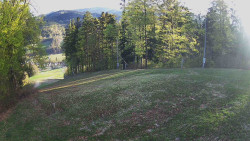 Prostřední část sjezdovky a snowpark