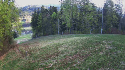 Prostřední část sjezdovky a snowpark