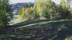 Prostřední část sjezdovky a snowpark