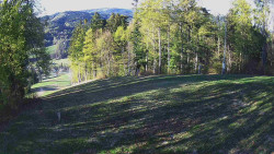Prostřední část sjezdovky a snowpark