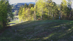 Prostřední část sjezdovky a snowpark