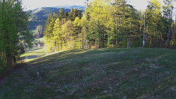 Prostřední část sjezdovky a snowpark