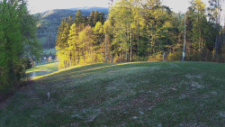 Prostřední část sjezdovky a snowpark