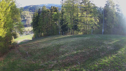 Prostřední část sjezdovky a snowpark