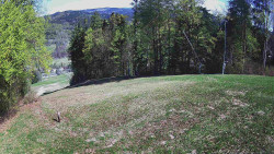 Prostřední část sjezdovky a snowpark