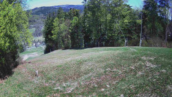 Prostřední část sjezdovky a snowpark