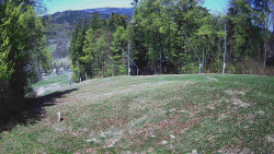 Prostřední část sjezdovky a snowpark