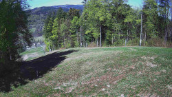 Prostřední část sjezdovky a snowpark