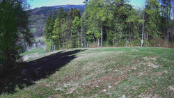 Prostřední část sjezdovky a snowpark