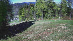 Prostřední část sjezdovky a snowpark