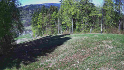 Prostřední část sjezdovky a snowpark